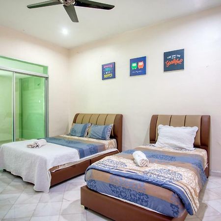 Gunung View Homestay 10 To 12 Pax Near Sunway Tambun イポー エクステリア 写真