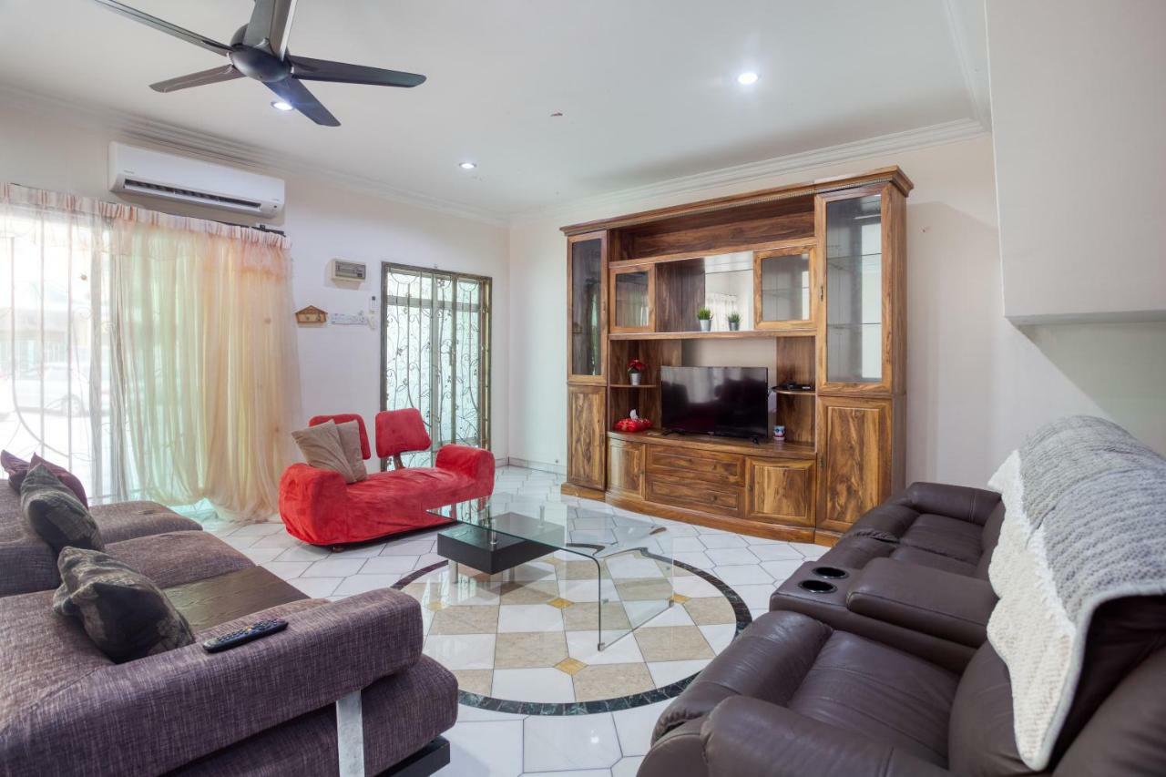 Gunung View Homestay 10 To 12 Pax Near Sunway Tambun イポー エクステリア 写真