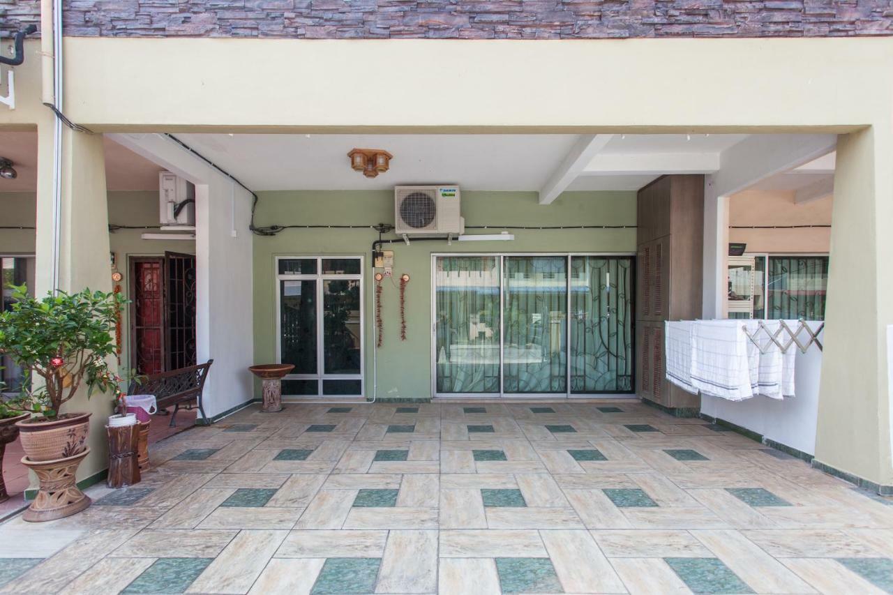 Gunung View Homestay 10 To 12 Pax Near Sunway Tambun イポー エクステリア 写真